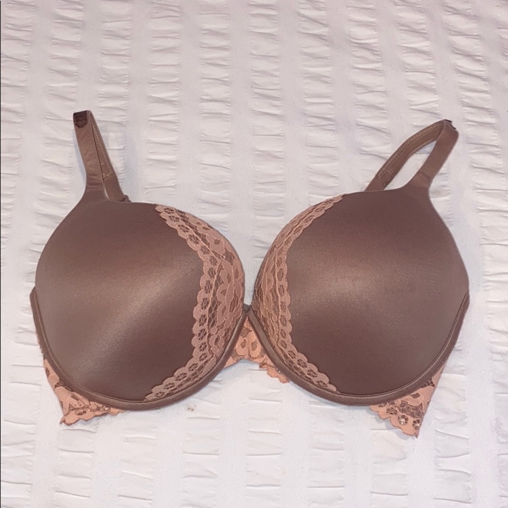 Mauve/peachy wireless Victoria’s Secret bra